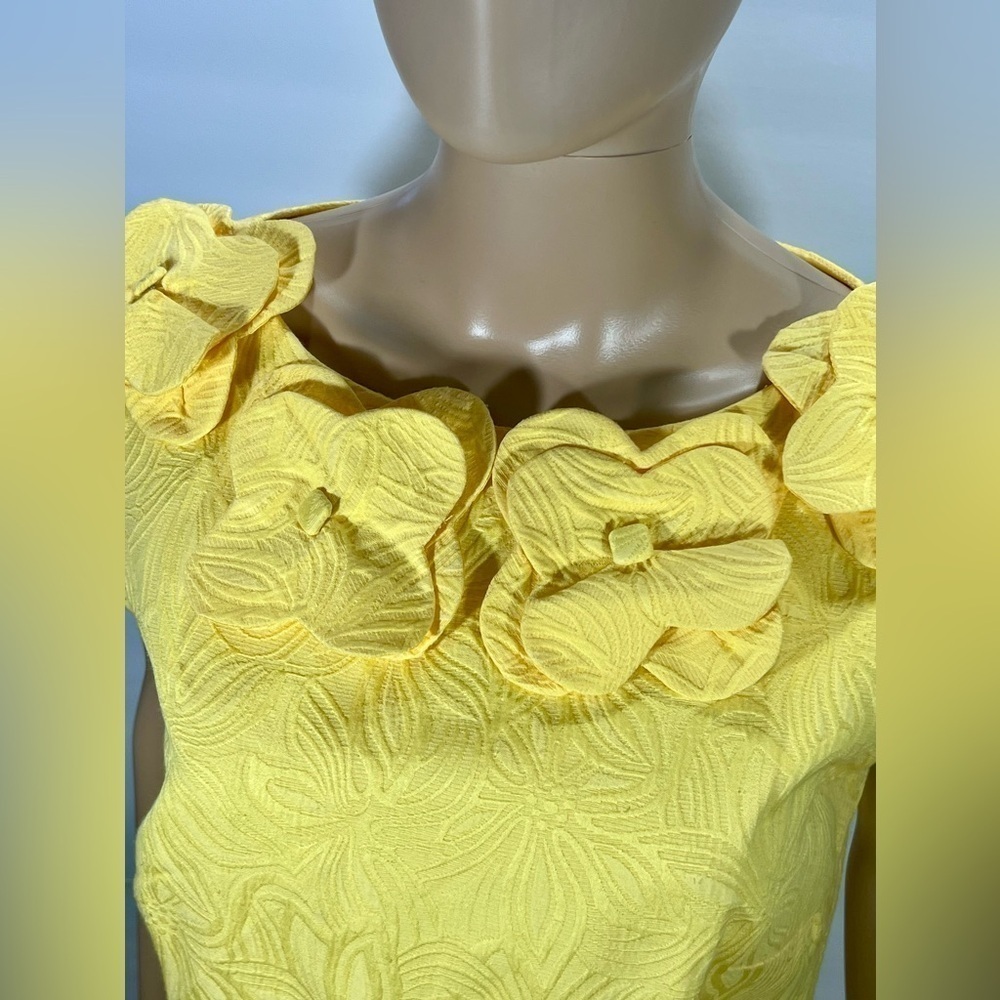 SD COLLECTION YELLOW DRESS WITH YELLOW FLOWERS SIZE 14 - Picture 4 of 8